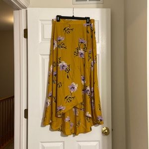 Les Lis. Faux wrap skirt. Size XL. Never worn.
